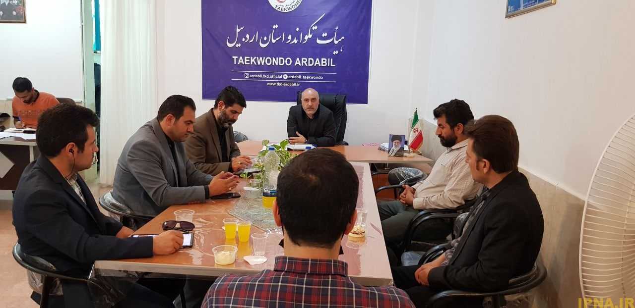 تجلیل هیات تکواندو استان اردبیل از خبرنگاران ورزشی