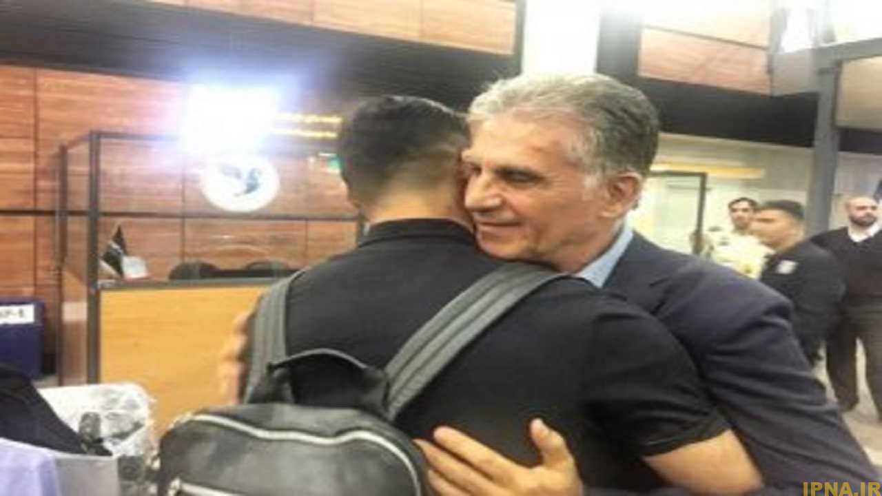 کی‌روش به آغوش خانواده بازگشت