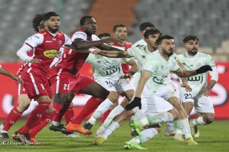 کلهر: پرسپولیس با بردن ذوب آهن مسیر قهرمانی اش را هموار کرد