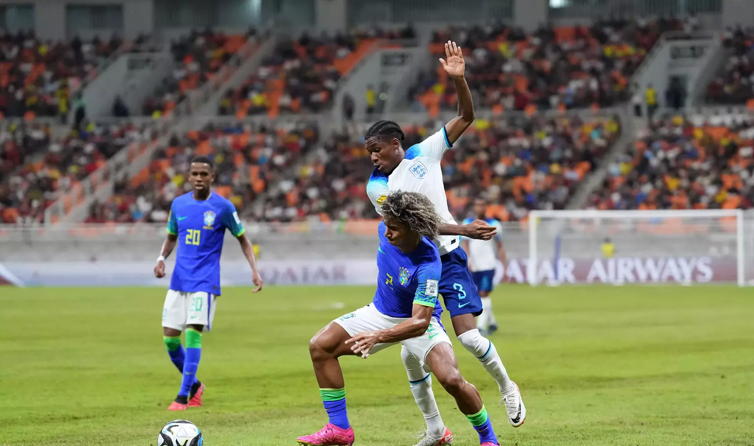 Superb Brazil beat England to seal progress