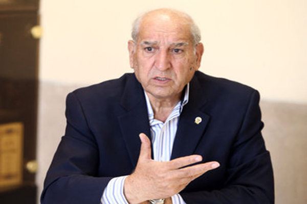 مشحون: آیا مدیران ما نمی‌دانند سالن آزادی به روز نیست!؟/ لحظه به لحظه مسابقات و اخبار بسکتبال را دنبال می کنم