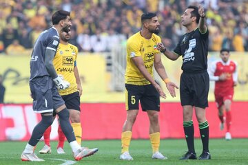 یک سپاهانی علیه پرسپولیس حکم گرفت