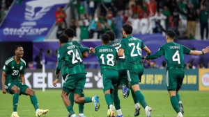 قرقیزستان ۰ - ۲ عربستان/ صعود سعودی‌ها با عبور از تیم ۹ نفره + فیلم