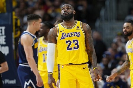 حذف لبران جیمز و لیکرز از NBA