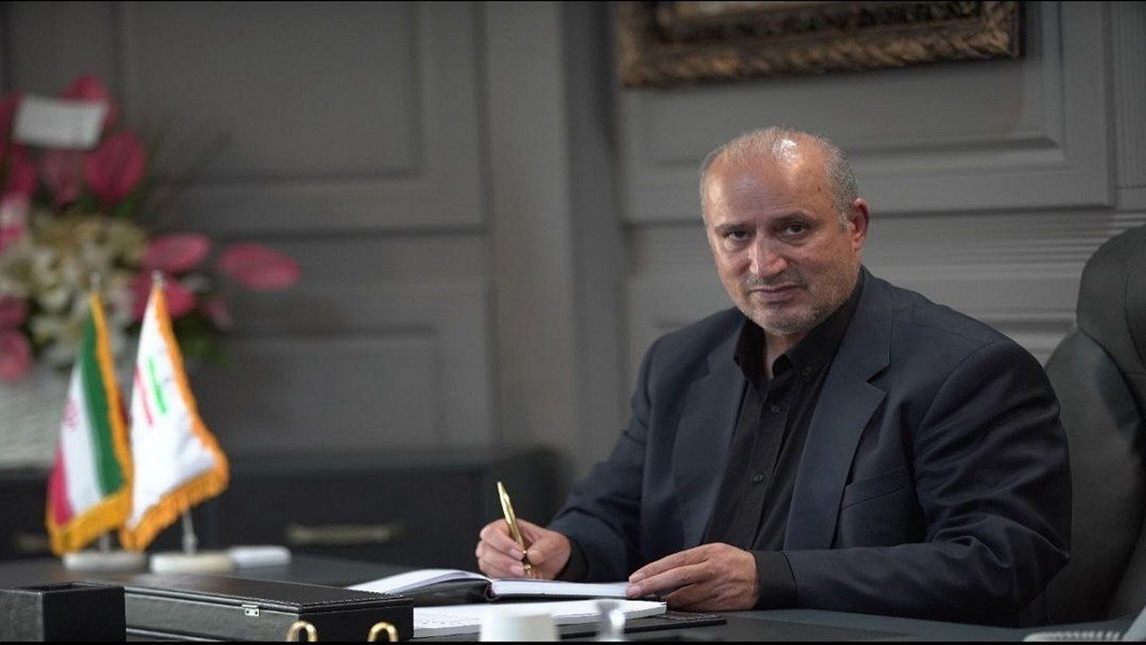 تاج: ورود بانوان به ورزشگاه اصلا منع نمی‌شود