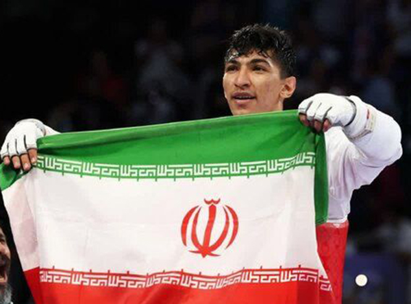 هدایای عجیب شهردار و استاندار به قهرمان المپیک/ شکلات خوری و زمینی که ۱۱ صاحب داشت!
