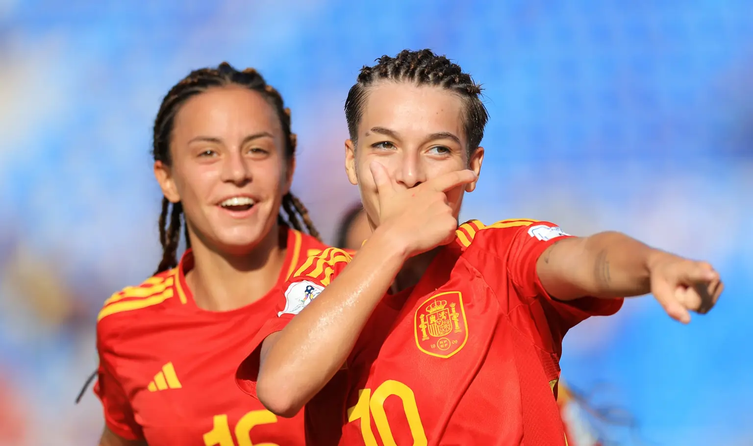 Spain chase third consecutive final as England seek history