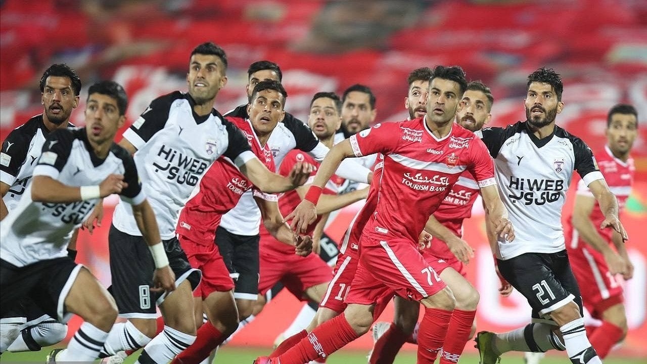 پرسپولیس ۵ – ۰ هوادار/ جشنواره گل سرخپوشان همراه با هت تریک علیپور در آخرین بازی نیم فصل